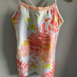 Lot of 5 Lulu tanks!